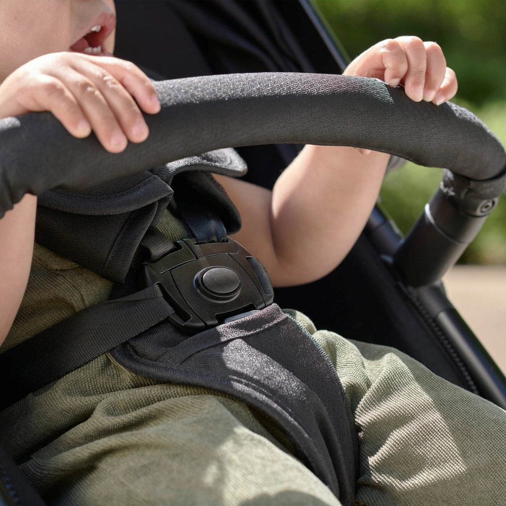 Origin i-Size by Babylo 2-in-1 Travel System with EnfaSafe i-Size R129 Car Seat - Black