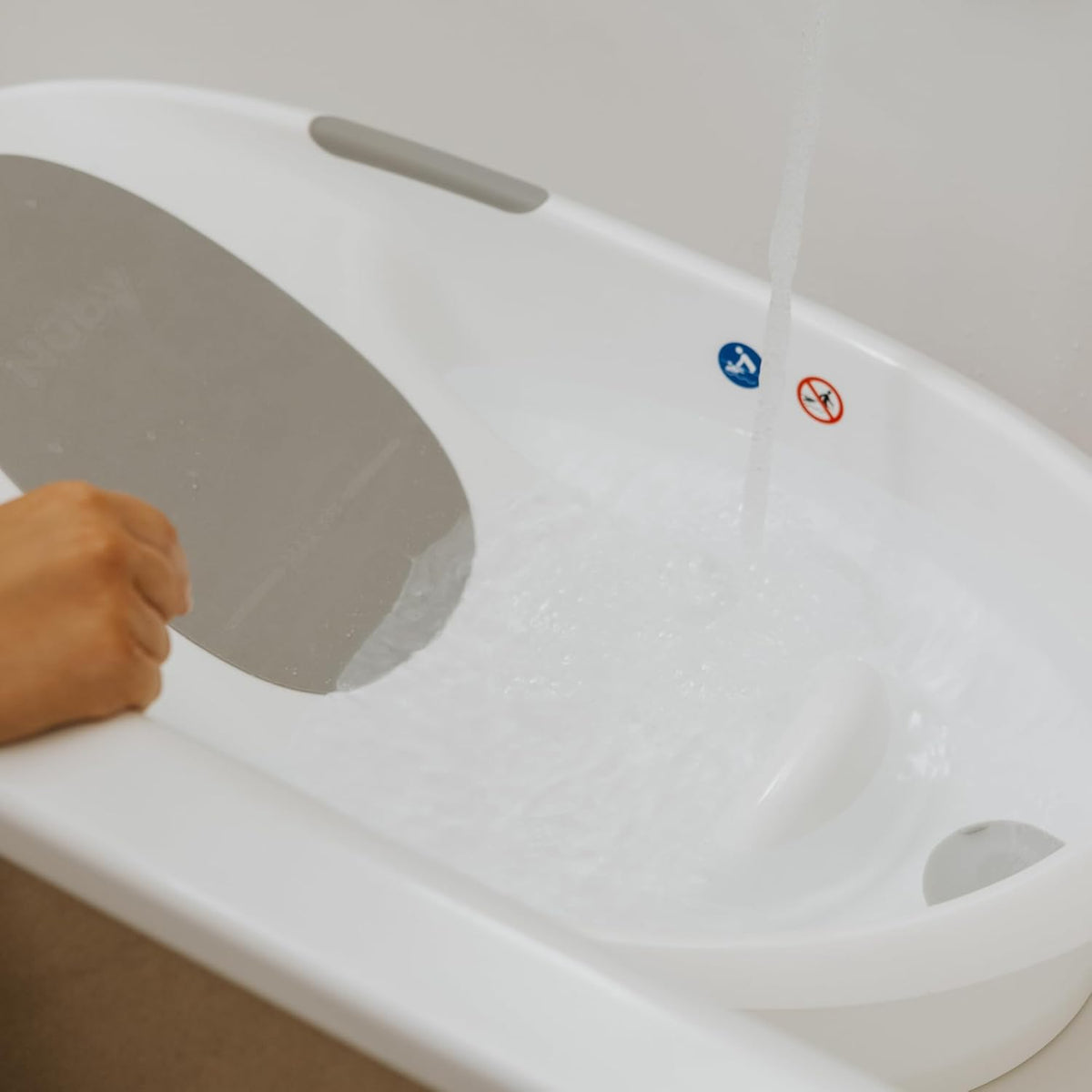 Nuby Newborn Baby Bath with Anti-Slip Support