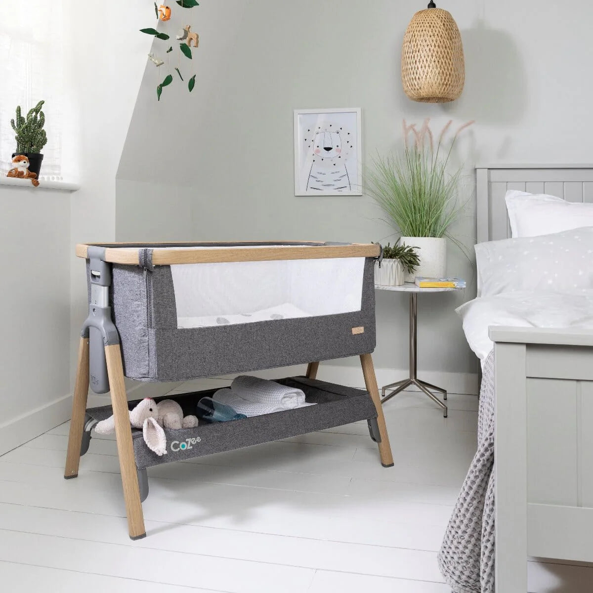 CoZee Bedside Crib - Charcoal